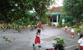 Membangun Iklim Pada Lingkungan Sekolah Yang Berbudaya