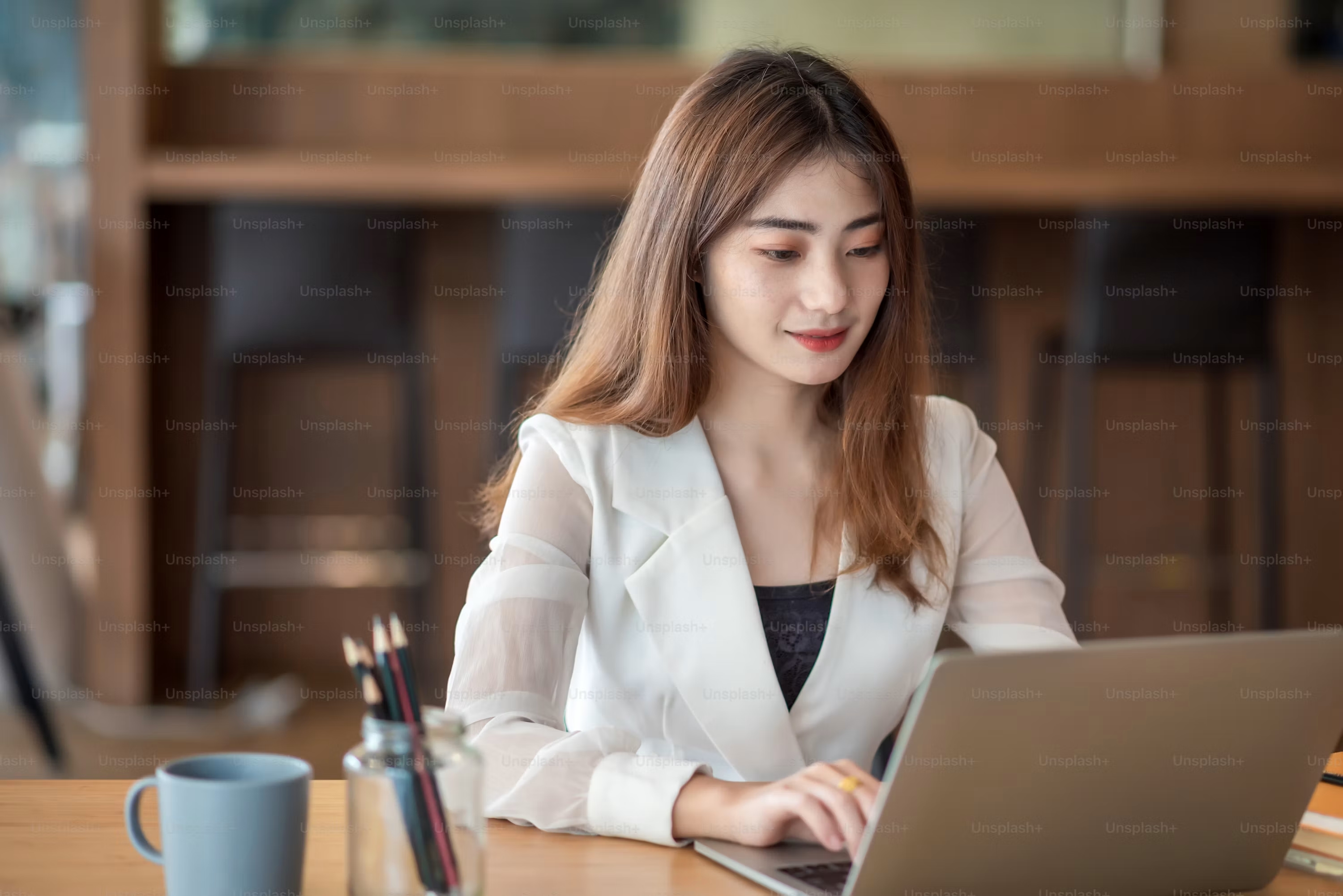 Teknik Note Taking Untuk IELTS Listening Biar Nggak Ketinggalan Informasi